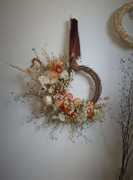 Autumn half wreath